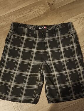 Quiksilver Black and Gray Plaid Men’s Shorts